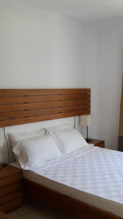 Meis Hotel Бітез Номер фото
