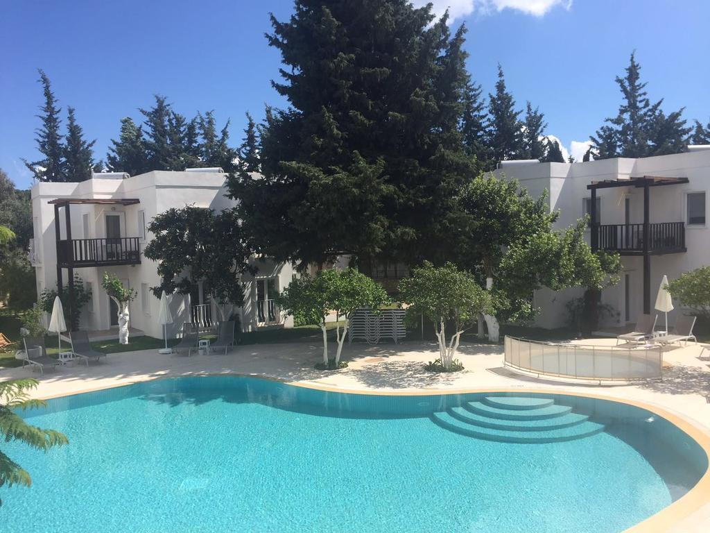 Meis Hotel Бітез Екстер'єр фото