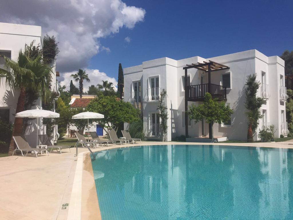 Meis Hotel Бітез Екстер'єр фото